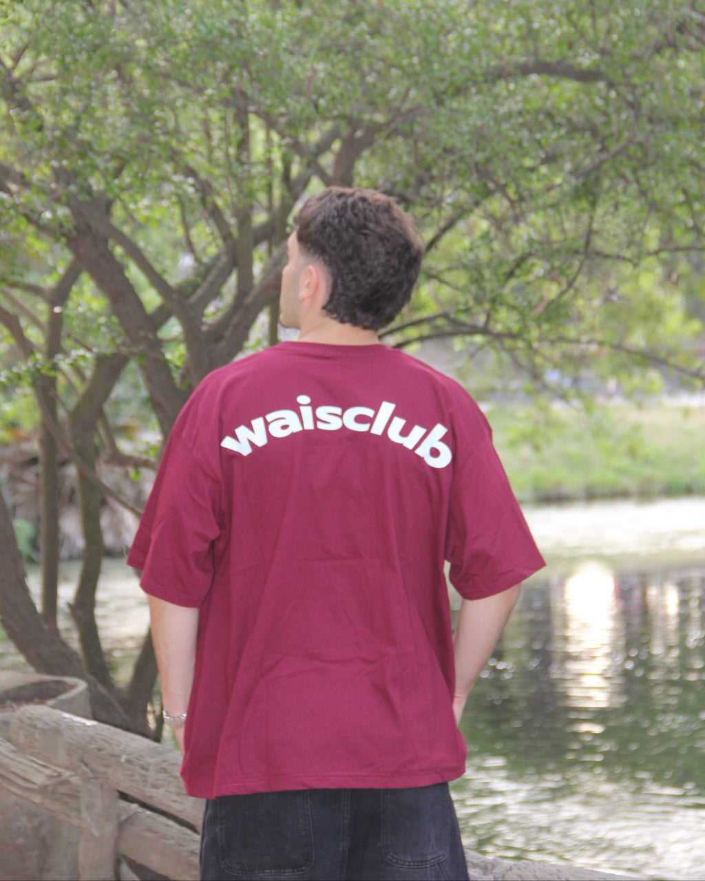 REMERA CURVED RED WINE